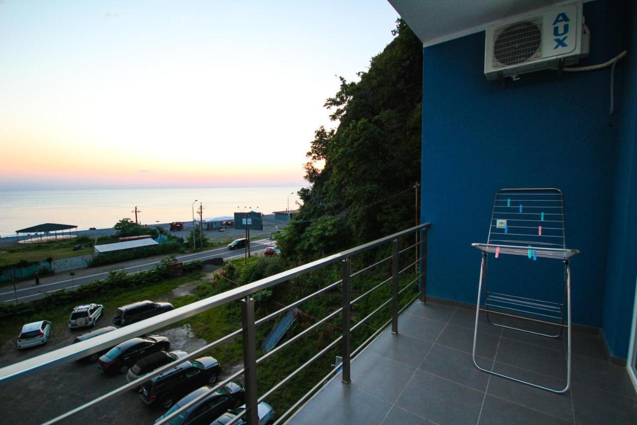 Guest House 99 巴统 外观 照片